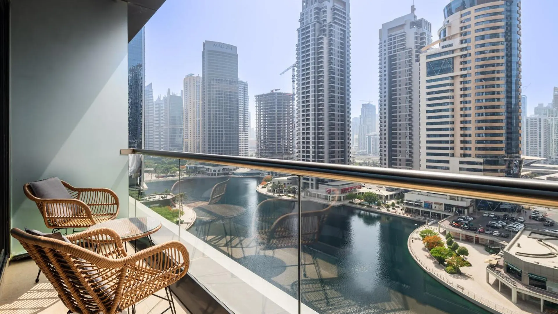 Upscale Studio Apartment In Goldcrest Views Dubai