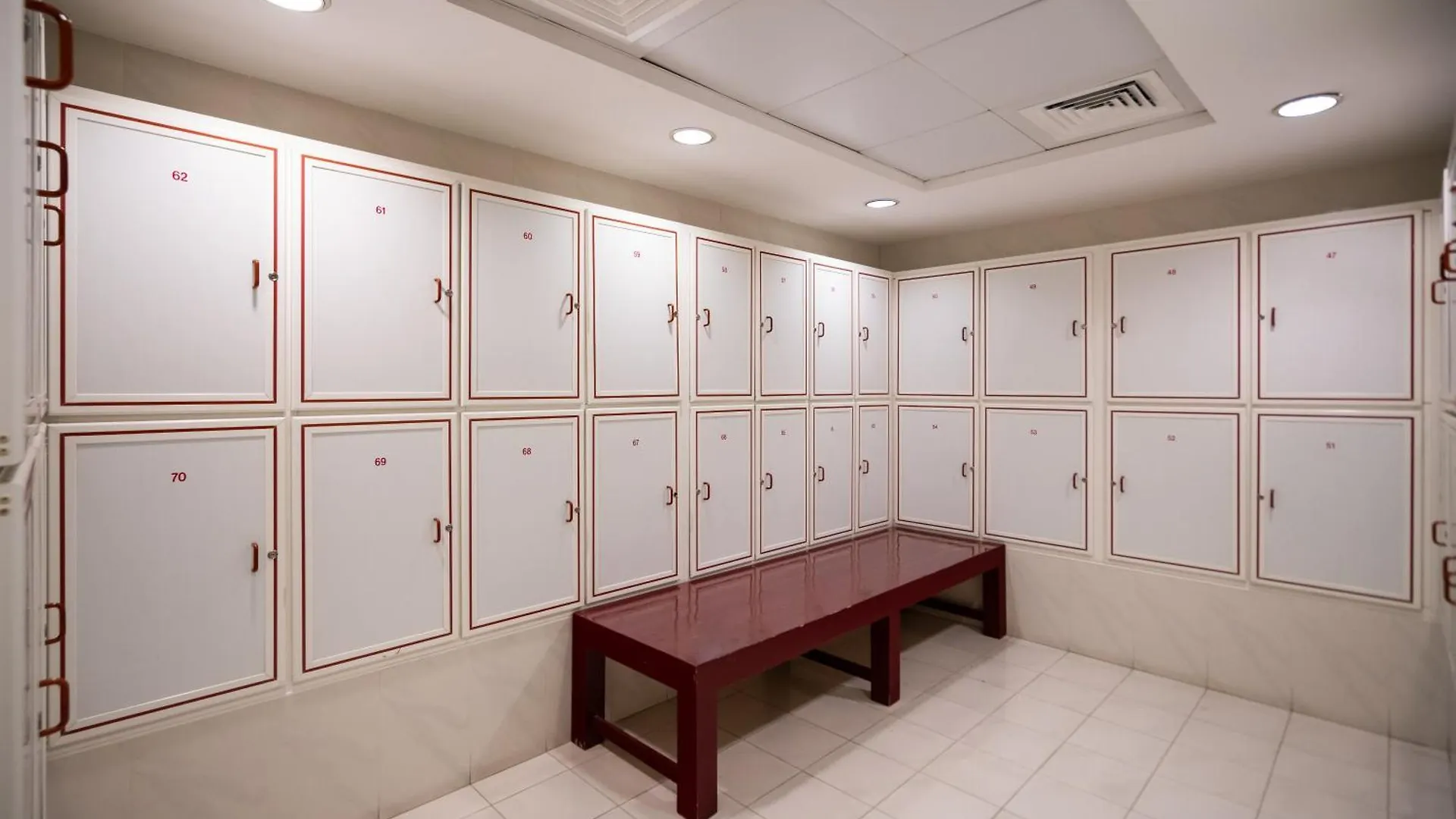 Upscale Studio Apartment In Goldcrest Views Dubai 0*,  Förenade Arabemiraten